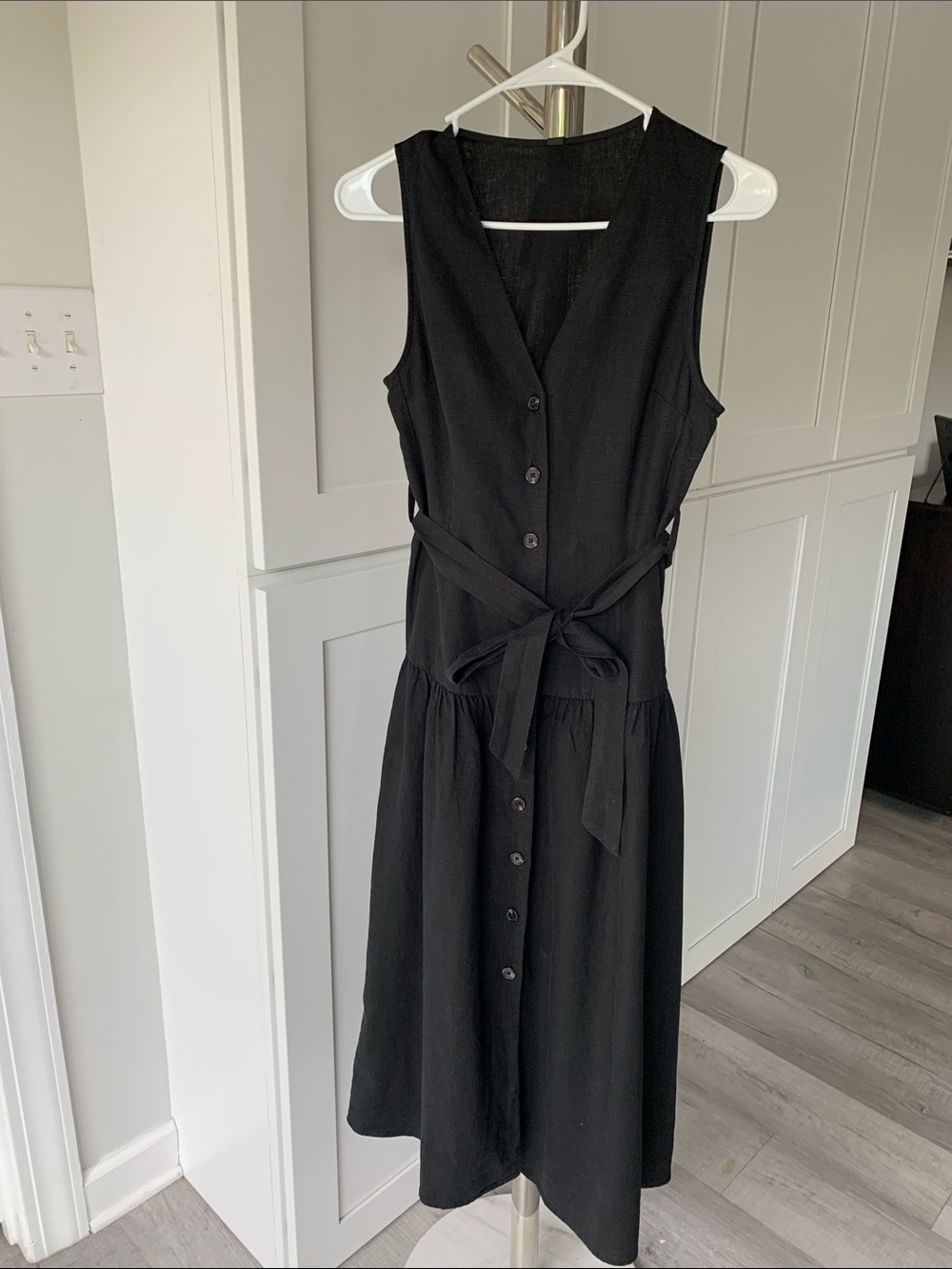 Mango Black Sleeveless Button-Front Linen Blend Dress with Waist Tie, Size XS.